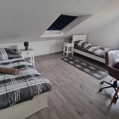 Arbeiterwohnung, Bis Zu 9 Personen, Langzeitmieter, Monteurzimmer Lejlighed