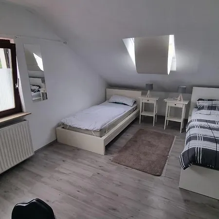 Lejlighed Arbeiterwohnung, Bis Zu 9 Personen, Langzeitmieter, Monteurzimmer