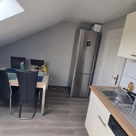 Lejlighed Arbeiterwohnung, Bis Zu 9 Personen, Langzeitmieter, Monteurzimmer *