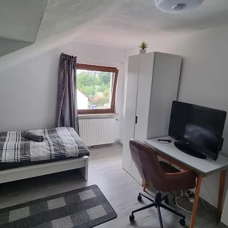 Arbeiterwohnung, Bis Zu 9 Personen, Langzeitmieter, Monteurzimmer Gelnhausen