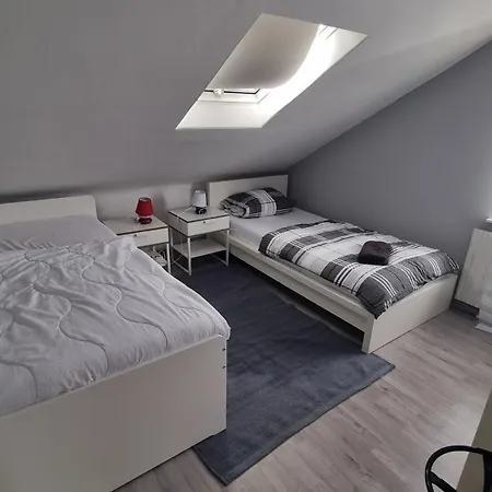 Lejlighed Arbeiterwohnung, Bis Zu 9 Personen, Langzeitmieter, Monteurzimmer